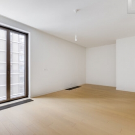 Продажа 4-комн квартиры на вторичном рынке Звенигородская 2-я ул,  д. 12,  к. 15