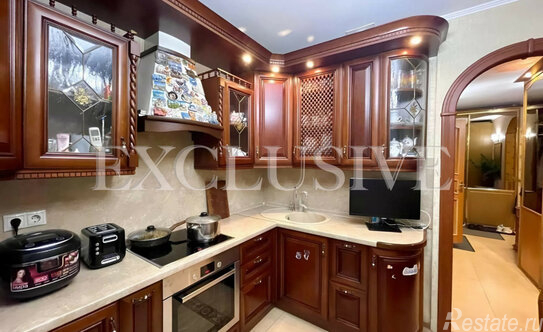 Продажа 3-комн квартиры на вторичном рынке улица Айвазовского,  д. 1