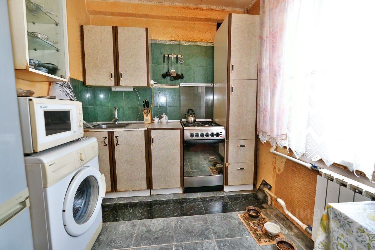 Продажа 3-комн квартиры на вторичном рынке Тучково пгт, улица Заводская, 3