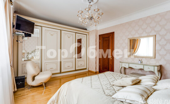 Продажа 4-комн квартиры на вторичном рынке Самотечный 3-й пер,  д. 16