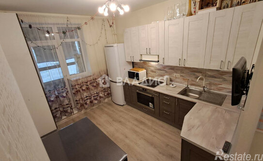 Продажа 2-комн квартиры на вторичном рынке Мытищи г, Астрахова пр-кт,  д. 10А