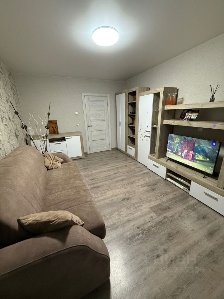 Продажа 3-комн квартиры на вторичном рынке Гаккелевская улица, 26