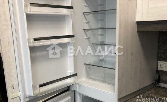 Продажа 1-комн квартиры на вторичном рынке Звёздный б-р,  д. 18/1