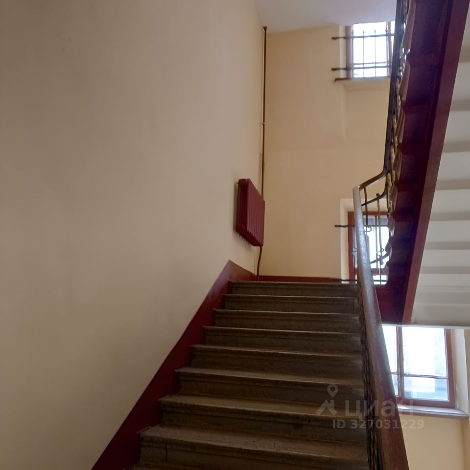 Продажа 3-комн квартиры на вторичном рынке Таврическая улица, 5