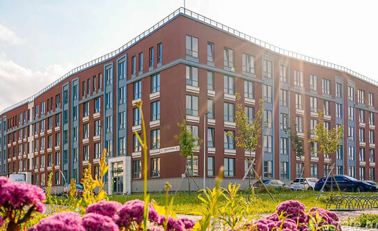 Продажа 1-комн квартиры на вторичном рынке улица Нины Петровой,  д. 7 к1 с1