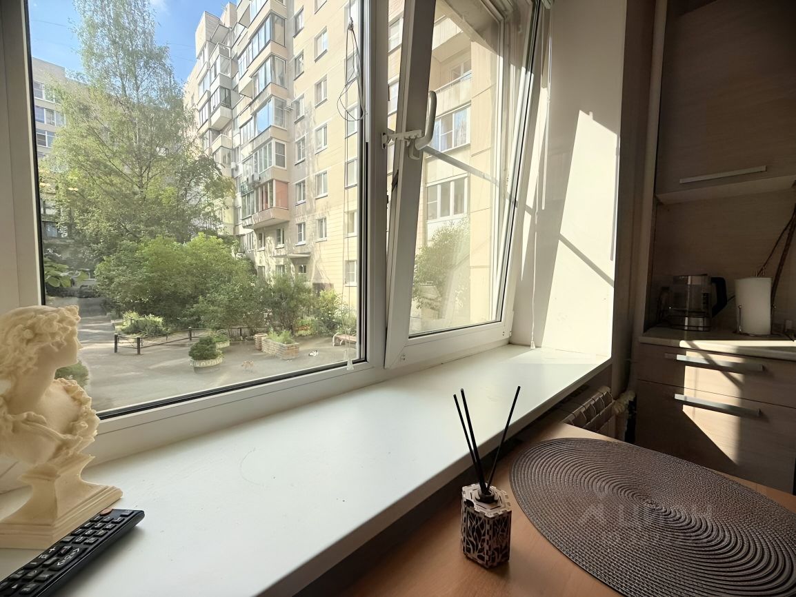 Продажа 2-комн квартиры на вторичном рынке улица Кораблестроителей, 22К1