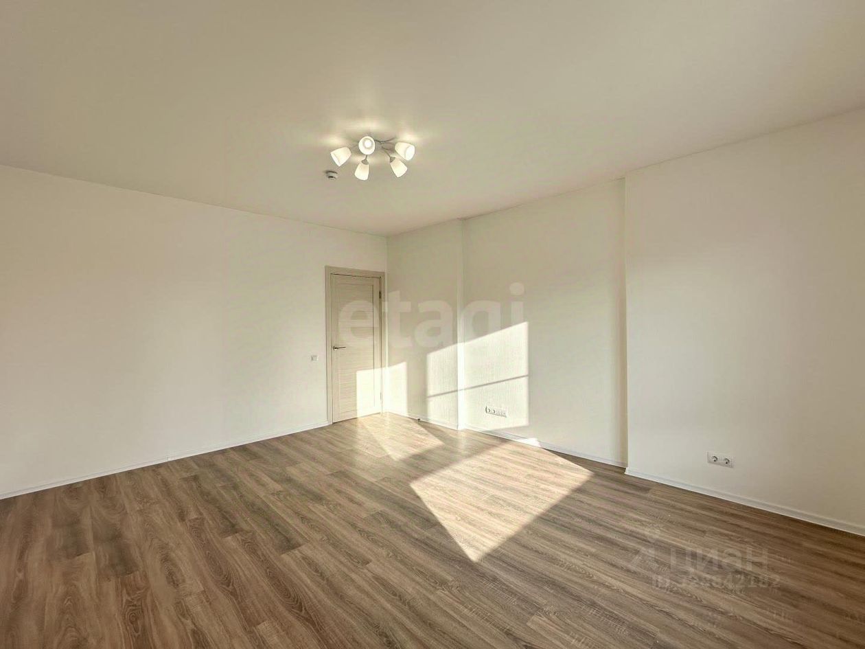 Продажа 2-комн квартиры на вторичном рынке проезд Досфлота, 2А