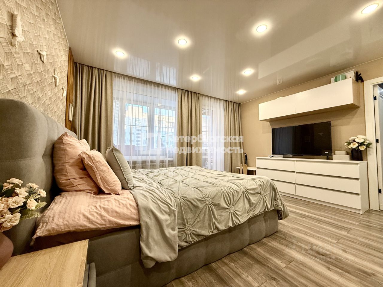 Продажа 2-комн квартиры на вторичном рынке Купчинская улица, 10К2