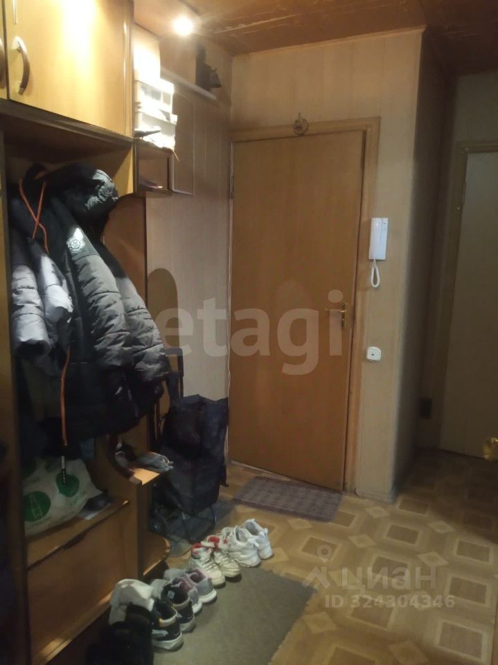 Продажа 2-комн квартиры на вторичном рынке Заневский проспект, 20