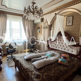 Продажа 4-комн квартиры на вторичном рынке Ленинский пр-кт,  д. 111 к1