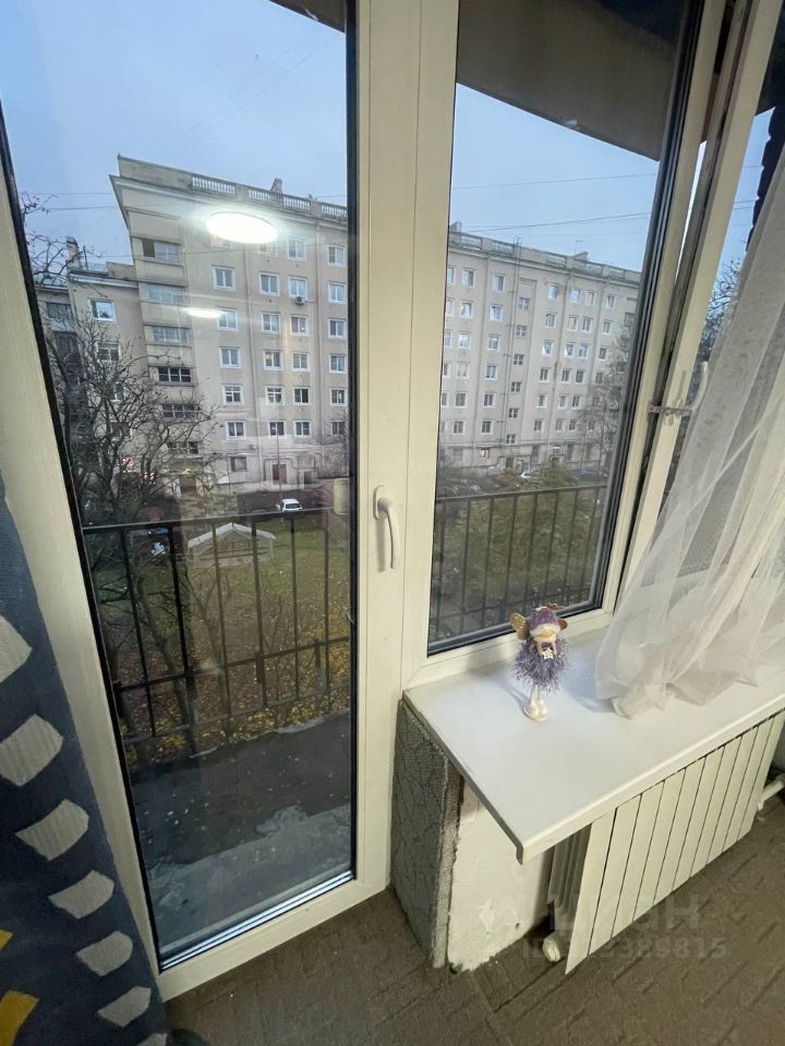 Продажа 2-комн квартиры на вторичном рынке Октябрьская набережная, 76К2