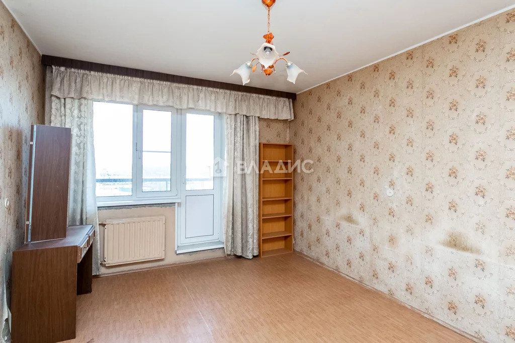 2-комн квартира ул. Караваевская,  д. 22