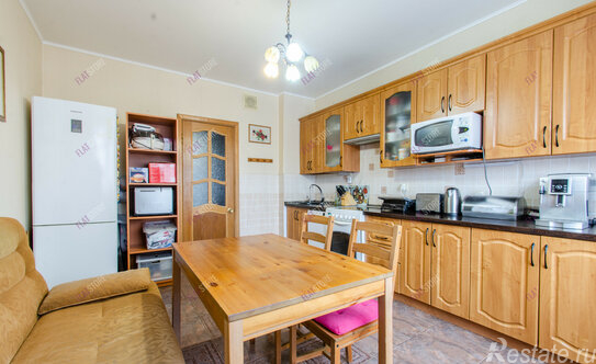Продажа 3-комн квартиры на вторичном рынке Вербная улица,  д. 18 к1