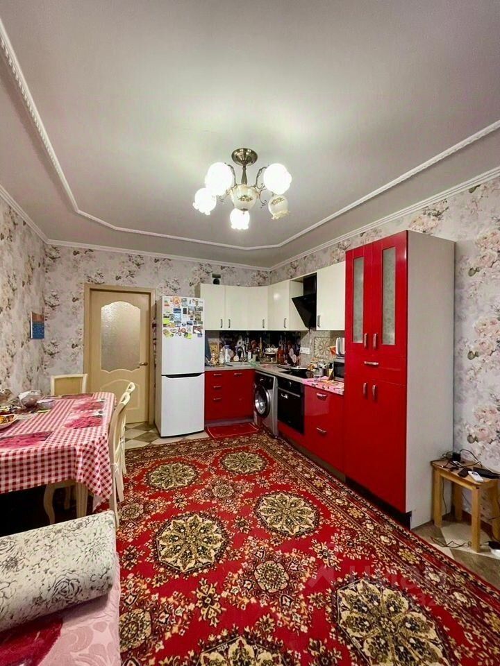 Продажа 2-комн квартиры на вторичном рынке Королев, улица Академика Легостаева, 4