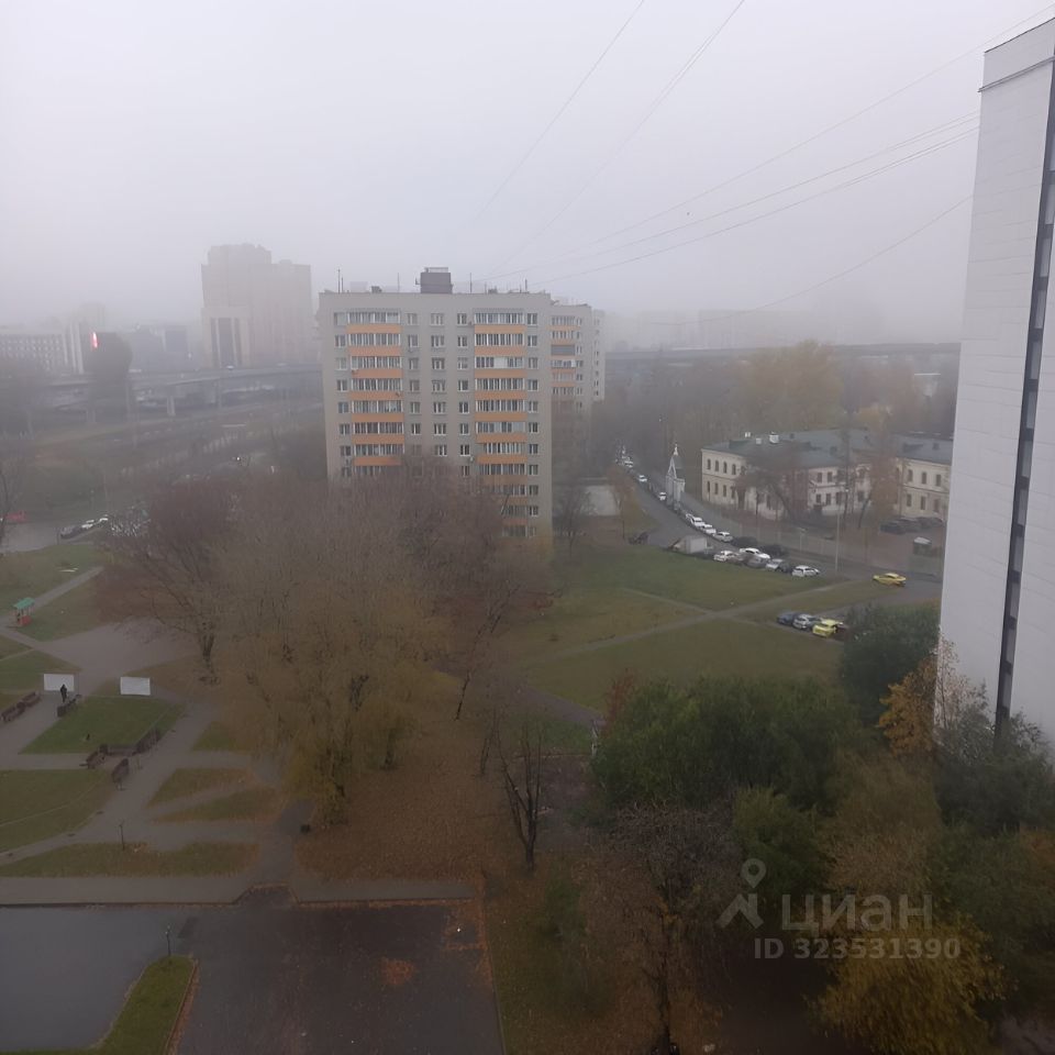 Продажа 2-комн квартиры на вторичном рынке Смирновская улица, 4Б