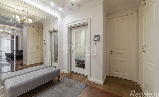 Продажа 4-комн квартиры на вторичном рынке ул Корпусная,  д. 9