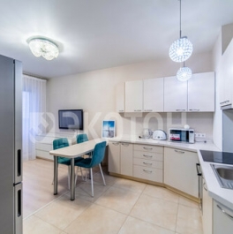 Продажа 1-комн квартиры на вторичном рынке улица Оптиков,  д. 45 к2