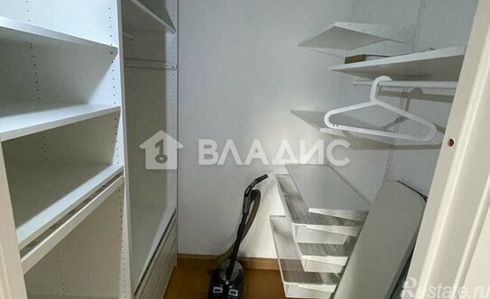 Продажа 1-комн квартиры на вторичном рынке Заревый проезд,  д. 9