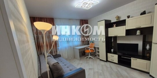 3-комн квартира улица Маршала Голованова,  д. 13