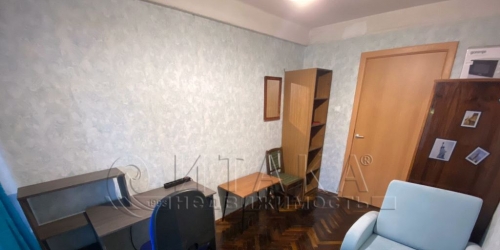 3-комн квартира Омская,  д. 28