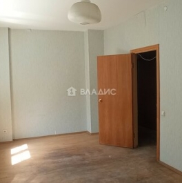 Продажа 2-комн квартиры на вторичном рынке ул Студенческая,  д. 42,  к. 3