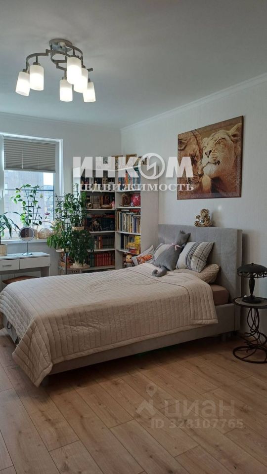Продажа 2-комн квартиры на вторичном рынке улица Лавочкина, 10А