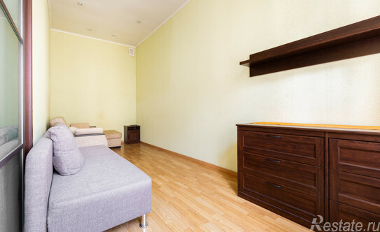 Продажа 1-комн квартиры на вторичном рынке Морская М. ул,  д. 7