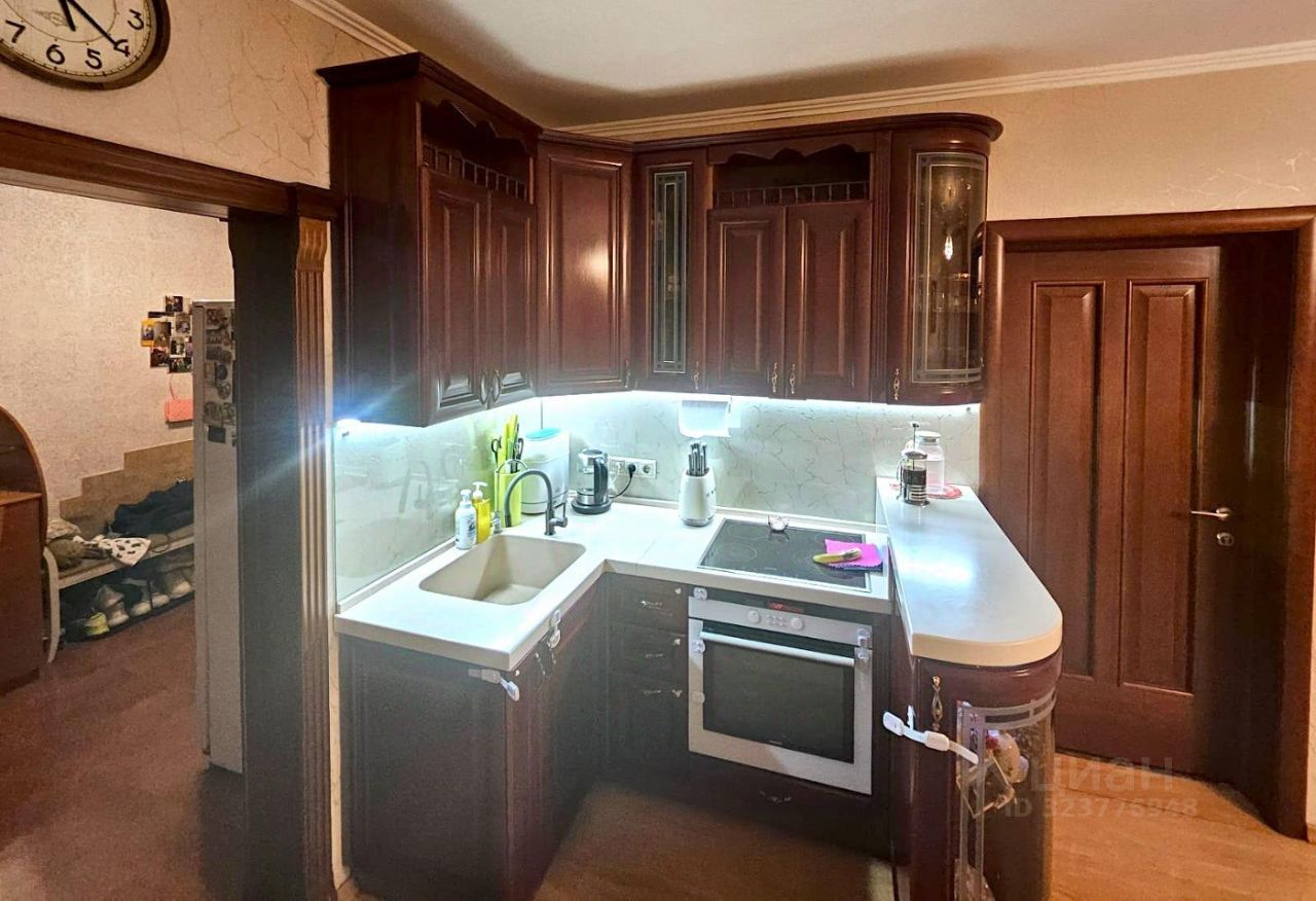 Продажа 4-комн квартиры на вторичном рынке улица Васильцовский Стан, 10к1