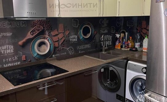 Продажа 2-комн квартиры на вторичном рынке улица Сталеваров,  д. 14 к2