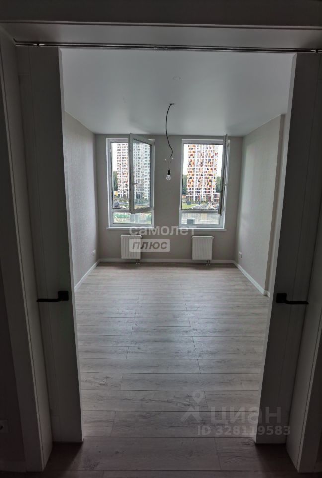 Продажа 2-комн квартиры на вторичном рынке Красногорск, улица Тенистых Аллей, 1к1