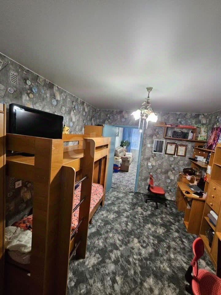 Продажа 3-комн квартиры на вторичном рынке улица Шотмана, 18