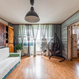 Продажа 3-комн квартиры на вторичном рынке тер Славянка (поселок Шушары), тер Славянка (поселок Шушары), ул Ростовская, д 4 к 6