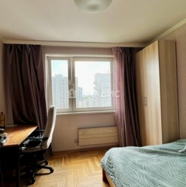 Продажа 4-комн квартиры на вторичном рынке Светлогорский проезд,  д. 7