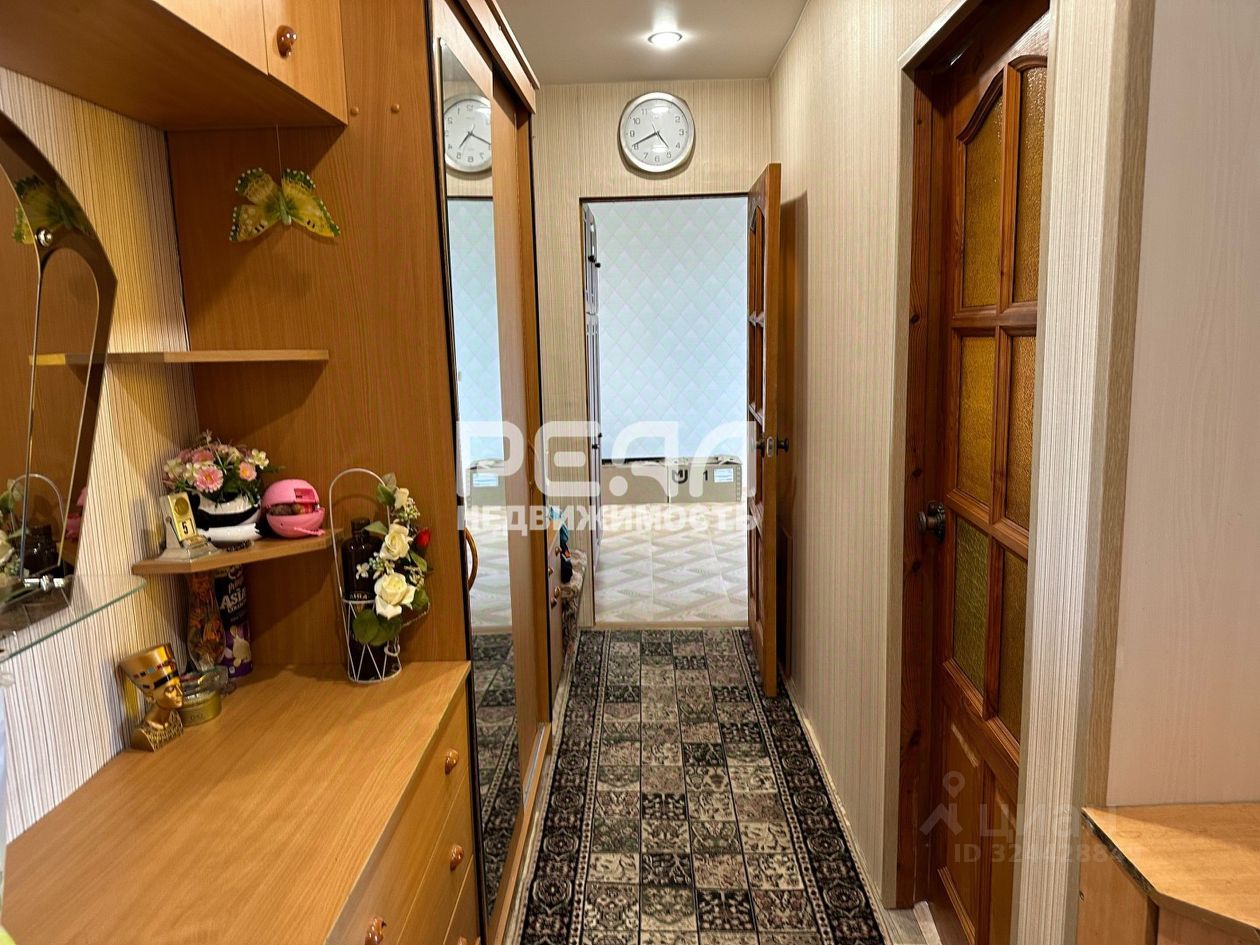 Продажа 3-комн квартиры на вторичном рынке д. Кипень, шоссе Ропшинское, 15