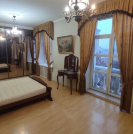 Продажа 3-комн квартиры на вторичном рынке Каменщики М. ул