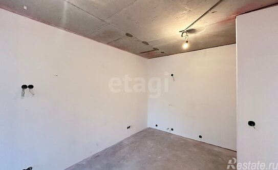 Продажа 2-комн квартиры на вторичном рынке улица Шкапина,  д. 15 с1