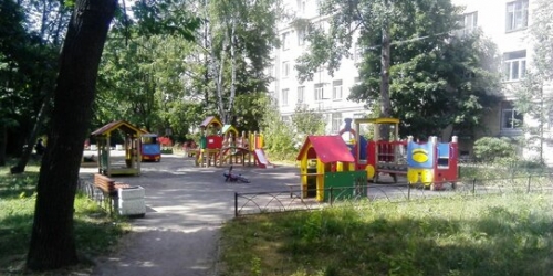 3-комн квартира ул Ленсовета,  д. 17