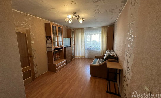 Продажа 1-комн квартиры на вторичном рынке ул Оптиков,  д. 52,  к. 3