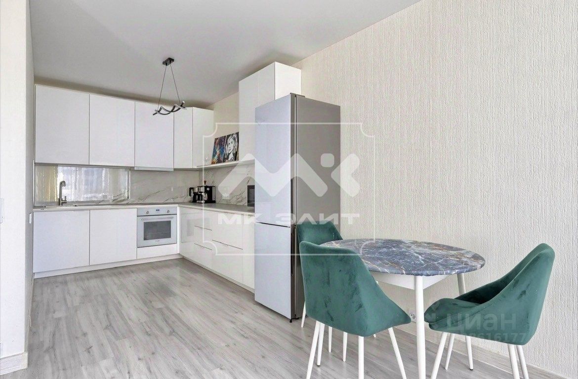 Продажа 1-комн квартиры на вторичном рынке проспект Героев, 31