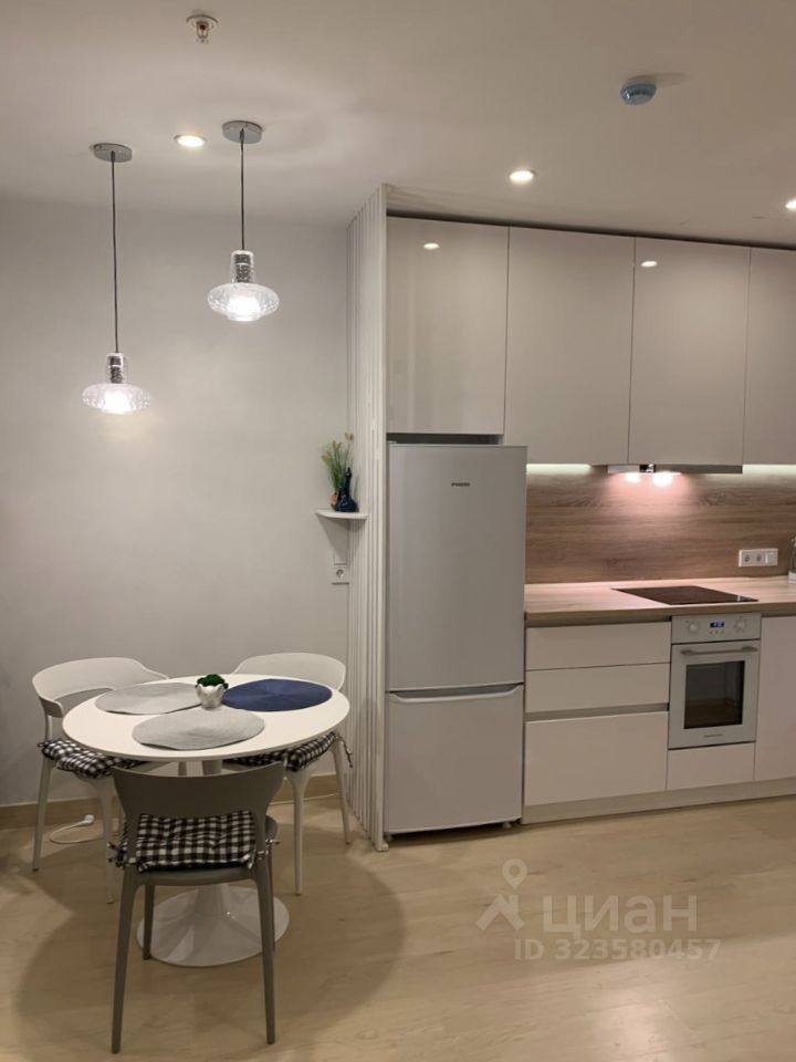 Аренда 2-комн квартиры на вторичном рынке улица 1-я Леонова, 18