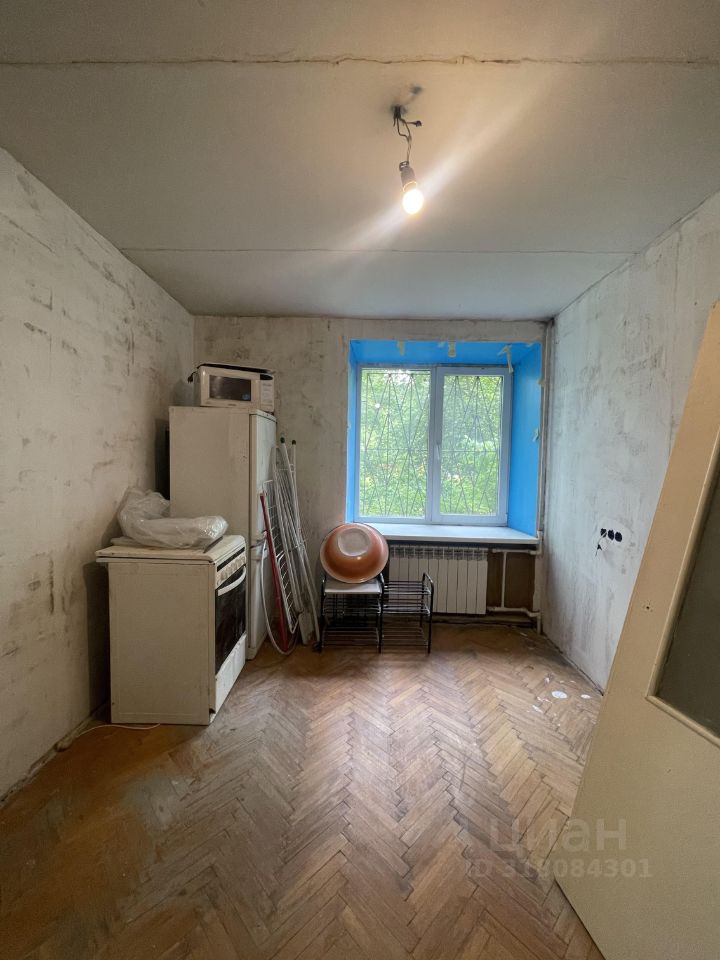 Продажа 2-комн квартиры на вторичном рынке улица Орджоникидзе, 55