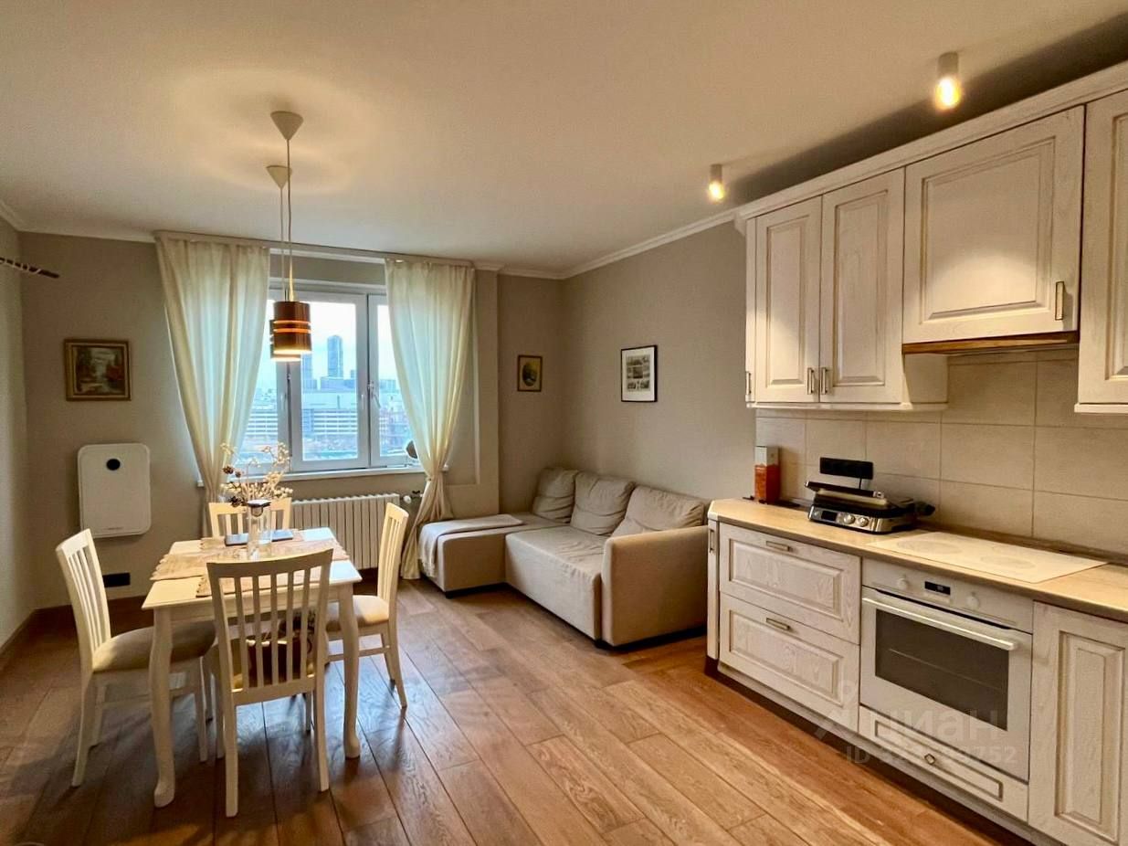 Аренда 2-комн квартиры на вторичном рынке Красногорск, бульвар Красногорский, 36