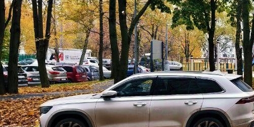 3-комн квартира улица Кулакова, 12К1