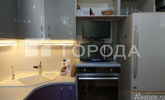 Продажа 3-комн квартиры на вторичном рынке Соколиной Горы 8-я ул,  д. 13