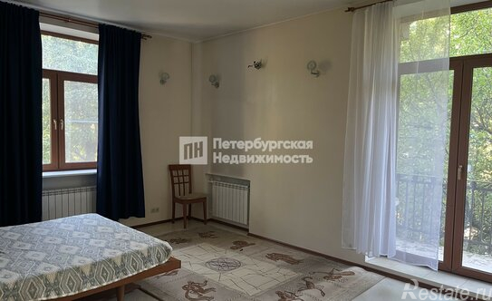 Продажа 3-комн квартиры на вторичном рынке Школьная улица