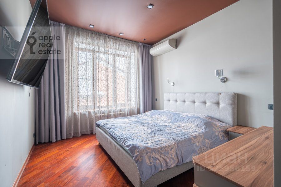 Продажа 5-комн квартиры на вторичном рынке Муравская улица, 28К3