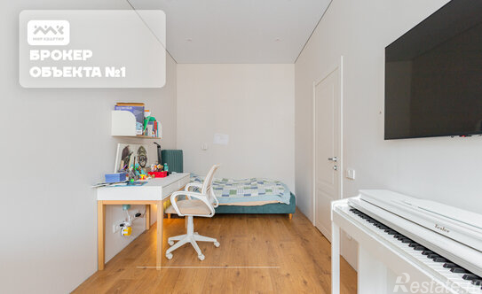 Продажа 3-комн квартиры на вторичном рынке Петровский пр-кт,  д. 24,  к. 2