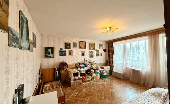 Продажа 3-комн квартиры на вторичном рынке Народного ополчения пр-кт,  д. 181