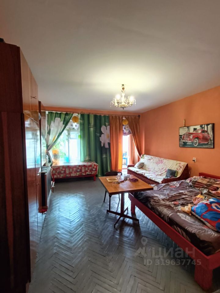 Продажа 3-комн квартиры на вторичном рынке Гороховая улица, 32