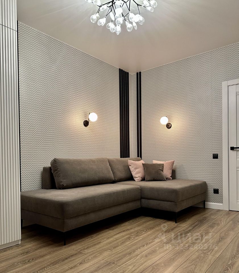 Продажа 2-комн квартиры на вторичном рынке Сабурово пгт, улица Рождественская, 2